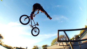 Dennis Enarson hat ein sechsminütiges Video gefilmt, um seine Signatureline von Demolition Parts zu promoten. Du weißt also, was zu tun ist. KLICK!