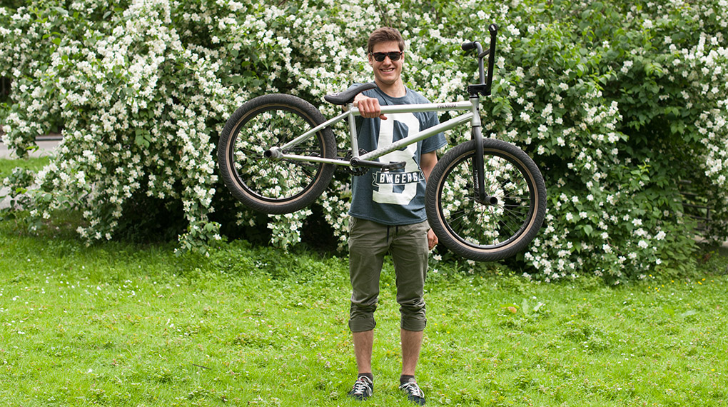 Robin Heiderich wird ab sofort über Traffic Distribution mit Premium Products unterstützt. Grund genug, sein neues Rad einmal unter die Lupe zu nehmen.