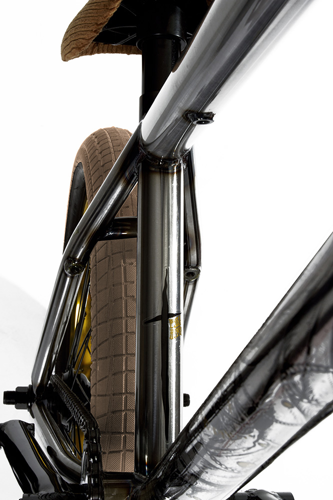 Extrabreiter Hinterbau für extradicke Reifen