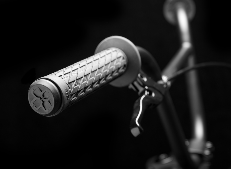 Duo-Signaturegriffe von dem mehrfachen X-Games-Medaillisten Scotty Cranmer