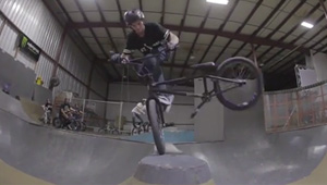 Banger Time: Hier sind sechs Clips, die Alex Hiam während des Kalifornien-Trips von The Wandering gefilmt hat.