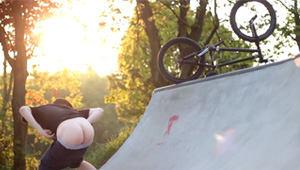 Tim Krupka hat Fionn Kortenbrede über Ostern in Münster besucht. Hier ist das Video eines kleinen, aber feinen Roadtrips.