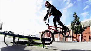 BMX aus der Zukunft und einer der härtesten Slams des Jahres: Brandon Begin zieht in diesem Video für OSS wirklich alle Register. Sofort angucken!