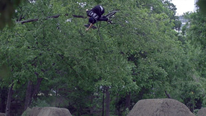 Es gibt nur wenige Städte, in denen BMX so sehr gelebt wird wie in Austin. Chase Hawk zeigt uns in diesem Video die besten Spots seiner Heimatstadt.