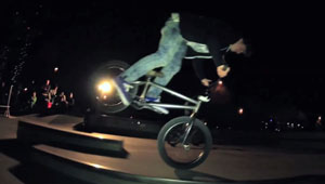 Dieses Video zeugt von einer entspannten, nächtlichen Session im Frankfurter Hafenpark, bei welcher einige der besten deutschen Newcomer dabei waren.