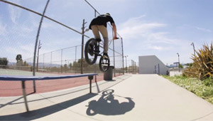 Jacob Cable und Travis Hughes wurden von Odyssey für deren AM-Team gesigned und hauen ein Regel-kontroverses Video zum Einstieg raus. Schauts euch an.