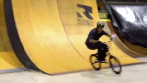 Kyle Baldock ist schneller als Lucky Luke! Oder wie ist es sonst zu erklären, dass er jetzt Tailwhip to Barspin Bunnyhop Drop Ins macht?!