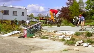 Die beiden Superfreunde Leon Hoppe und Daniel Büttgen fahren von nun an für The Fella und zelebrieren mit diesem Video ihren Einstieg ins Team.