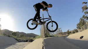 Kaum zu glauben, dass Mike Varga dieses Video an nur einem Wochenende während einer Stippvisite in Kalifornien gefilmt hat.