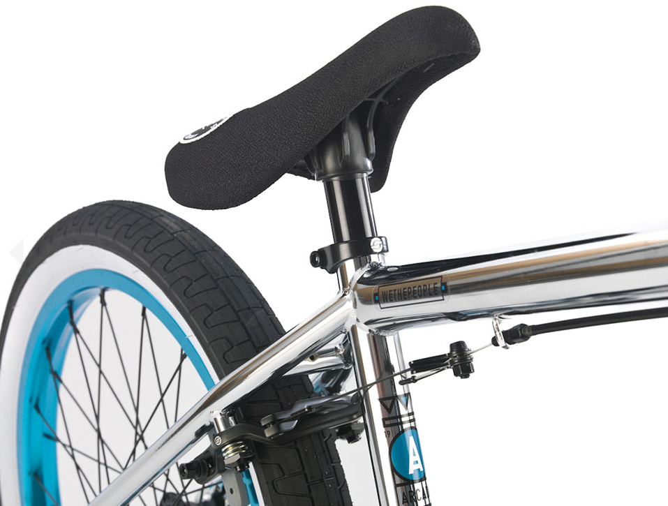 Der Sattel des wethepeople 'Arcades' hat eine integrierte Sattelstütze
