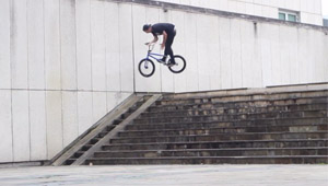 Maxime Charveron hat einen Tag lang das wethepeople Reason Rad getestet. Das Video und einige Informationen gibt es hier.