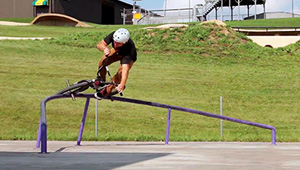 Brian Kachinsky und Jeremiah Smith haben den Sommer 2014 mit einem Besuch in Woodward Camp eingeläutet. Hier ist das Video von ihrem einwöchigen Aufenthalt.