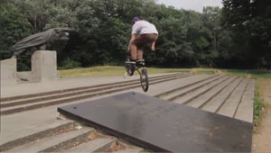 David Weber war eine Woche lang in Berlin und hat die Chance genutzt, um mit Benedikt Bagger etwas Footage für die Cama Crew und Kashizzle zu sammeln.