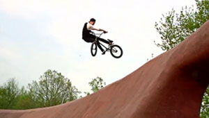 Greg Illingworth, Matt Priest und Liam Eltham waren bereits eine Woche vor den Street Series in Berlin und haben die Zeit genutzt, um die Stadt zu erkunden.