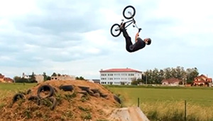 Libor Páleník aus Bratislava hat uns sein neues Video geschickt und was der 20jährige Rampenfahrer darin zeigt, kann sich durchaus sehen lassen.