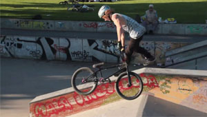 Philipp Karpe fährt seit ungefähr einem Jahr für Zoo York und meldet sich jetzt mit diesem Video wieder zu Wort.