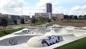 In der Bremer Überseestadt gibt es einen neuen Skatepark, der überaus reizvoll aussieht, egal welchem Zweig von BMX man sich widmet. Hier gibt erste Fotos.