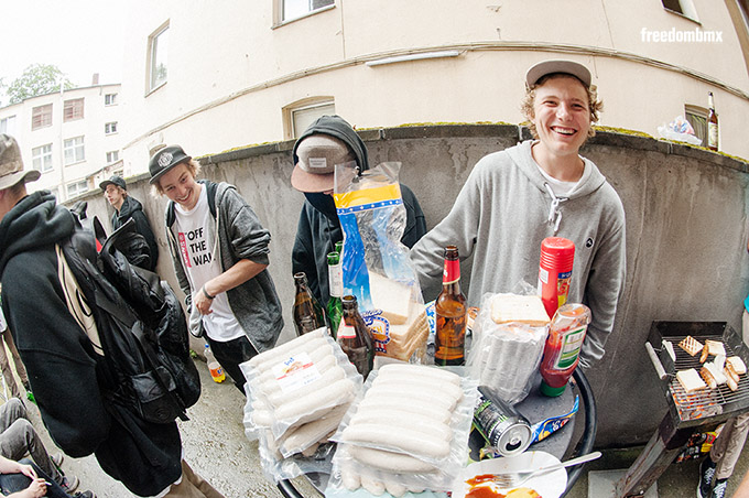 Peoples Store Summer Games