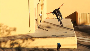 Mike Grays Welcome-Edit für Haro Bikes lässt keine Fragen offen. Hier gibts die volle Packung Streetbanger an kalifornischen Traumspots.