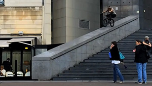 Nathan Williams und Corey Martinez haben bei dem Sosh Urban Motion Videocontest den sechsten Platz belegt. Hier ist ihr Beitrag.