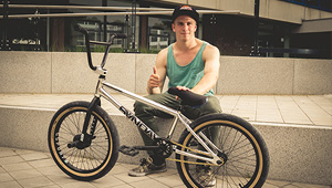 Der Bikers-Base-Teamfahrer Torben Blum hat über das Shop-Sponsoring-Programm von Sport Import ein neues Sunday-Rad mit Odyssey-Teilen geflowt bekommen.