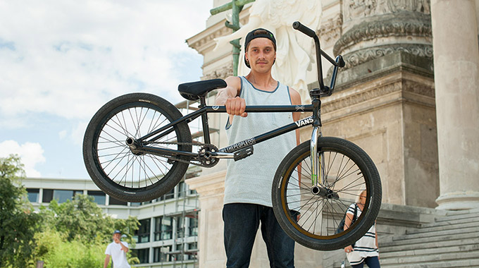 Das glaubt uns jetzt vielleicht niemanden, aber Ed Zunda ist im Nebenjob Motivationstrainer