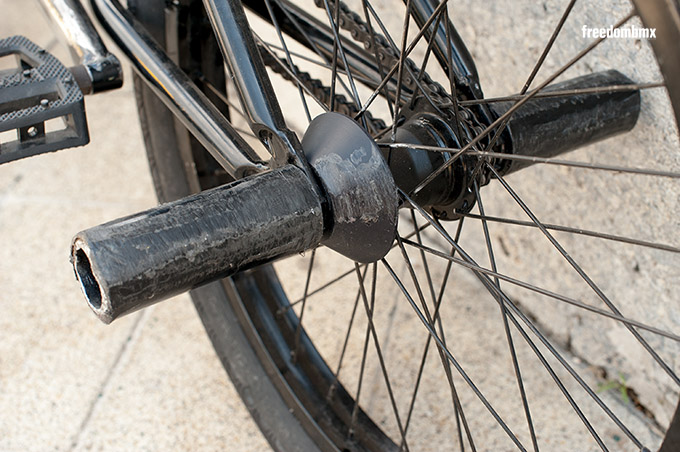 Den Colony-Freecoaster hat Ed mittlerweile gegen einen Prototypen des Helix-Freecoasters von wethepeople ausgetauscht