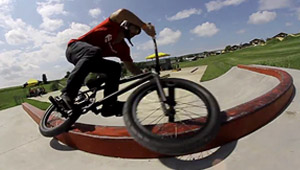 Heftige Session auf dem Art Plaza von Woodward Camp mit Corey Martinez, Ben Lewis, Pete Sawyer, Mike Gray, Brian Kachinsky, Jeremiah Smith und vielen mehr.