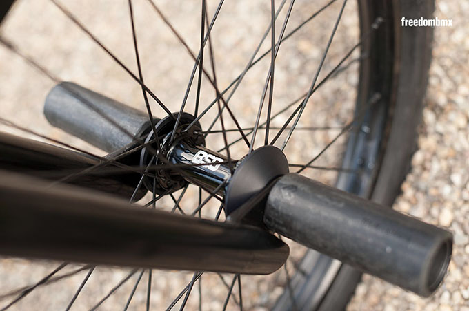 Zwei von drei Grindstangen an Daniels BSD Raider