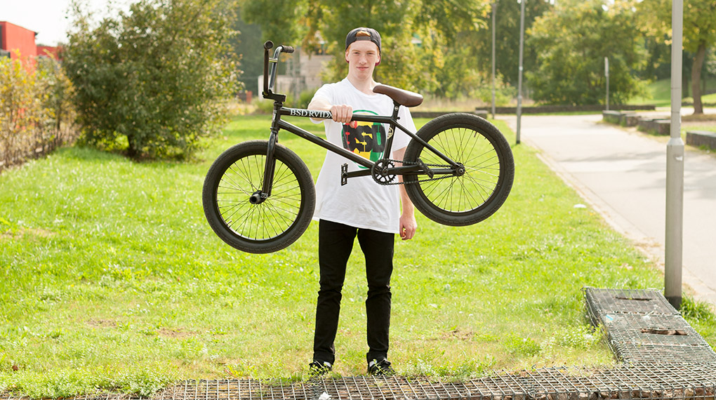 Daniel Büttgen hat seinen Sponsor gewechselt und ist jetzt über Traffic Distribution für BSD unterwegs. In unserem Bikecheck stellt er uns seinen Raider vor.