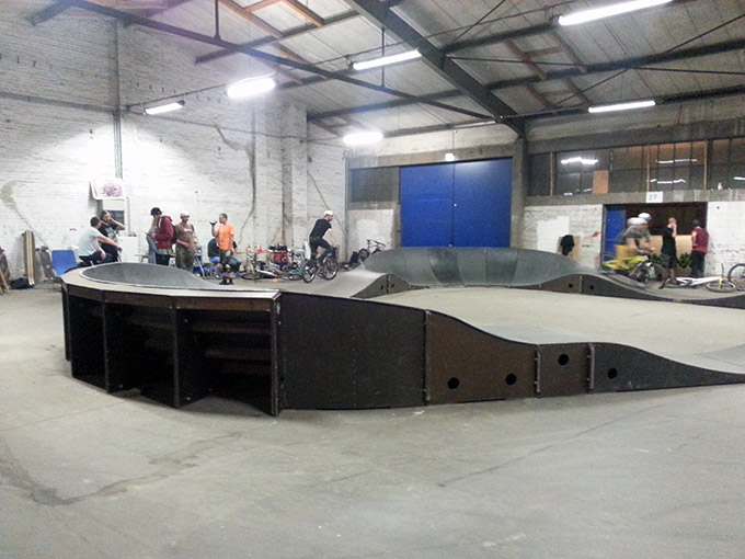 Hamburg hat jetzt einen Indoor-Pumptrack