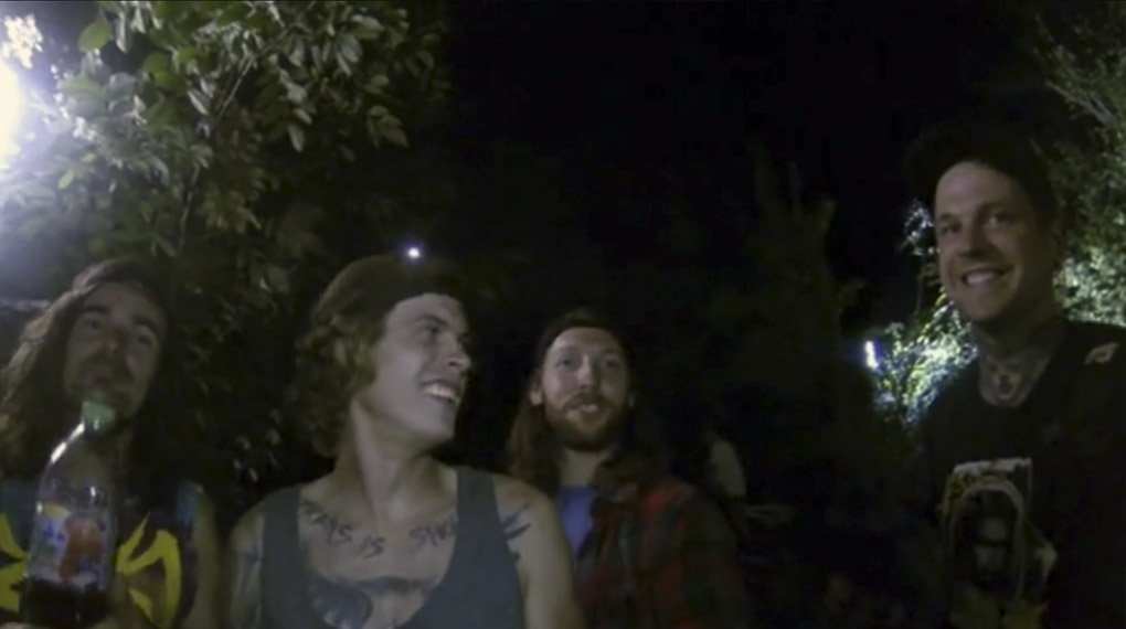 Markus Neubacher, Jochen Buchholz, Torben Kolwes, Jon Riddle und Adam Hough sind vom Vans Kill The Line 2014 zum La Source Jam gefahren. Mehr dazu im Video.