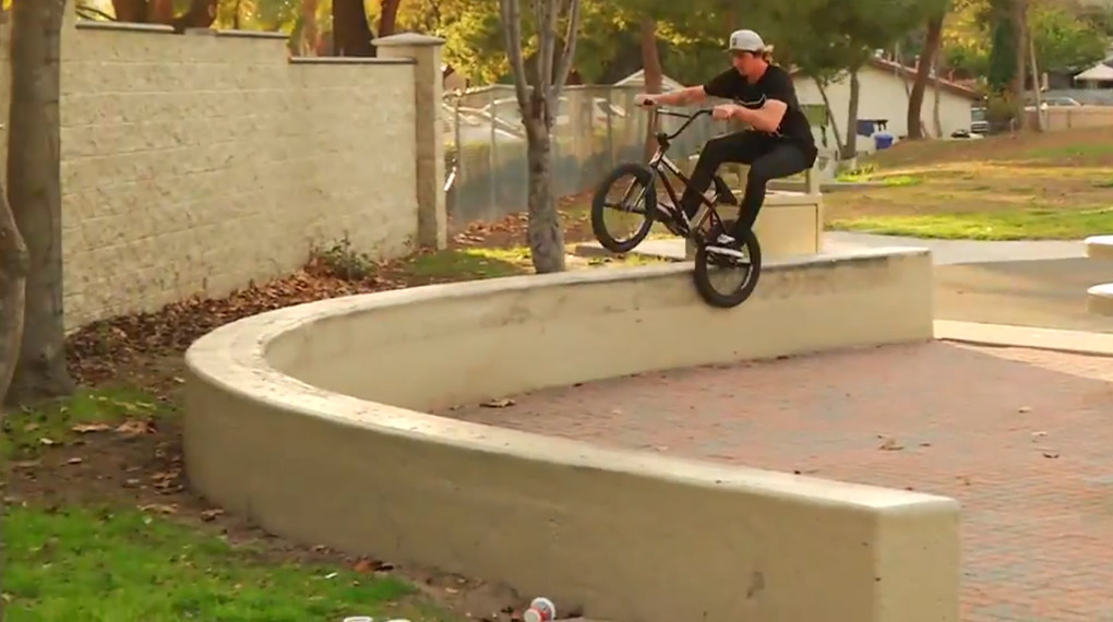 Dreieinhalb Minuten Pegs, Gaps und verrückte Lines! Christian Rigal hat für seinen 2014 Demolition-Webedit mal wieder alles gegeben. Klicken und staunen!