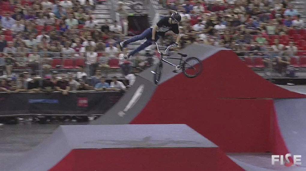 Hier kannst du dir angucken, welche Unterhose Jack Watts beim Stopp der Fise-Xperience-Tour 2014 in Nantes getragen und mit welchen Tricks er gewonnen hat.