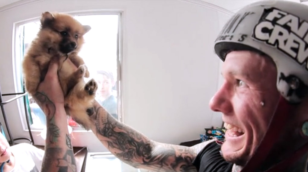 Mark Webb hat sich ein neues Rad von Total BMX zusammengestellt, das in diesem Videobikecheck nicht nur vorgestellt, sondern auch eingefahren wird.