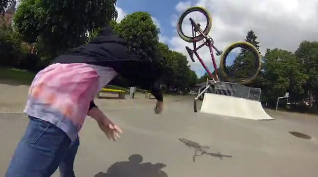 Max Diez hat seinen Welcome-Edit für Shmusi im Rollgarten Hemer gefilmt. Hier gibt