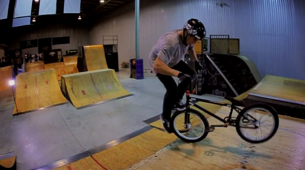 34R schnappt sich das neuste Wunderkind aus Australien: Tristan Aarts. Und der hat seinen Welcome-Edit in Rekordzeit im GC Compound Skatepark rausgehauen.