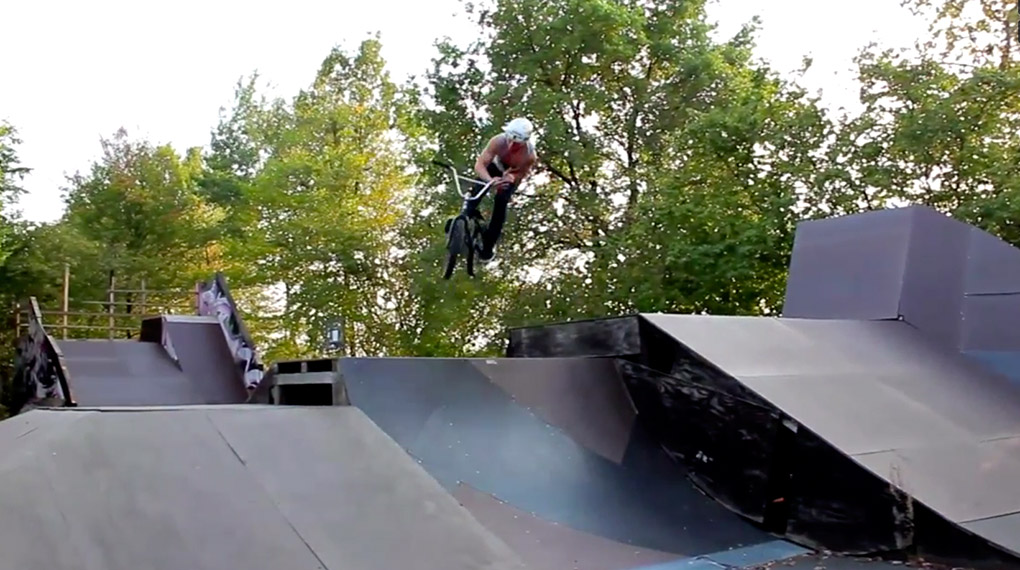 Der Hannoveraner Local Andy Müller hat die letzten Sommertage genutzt und einen entspannten Edit produziert. Hier gibt