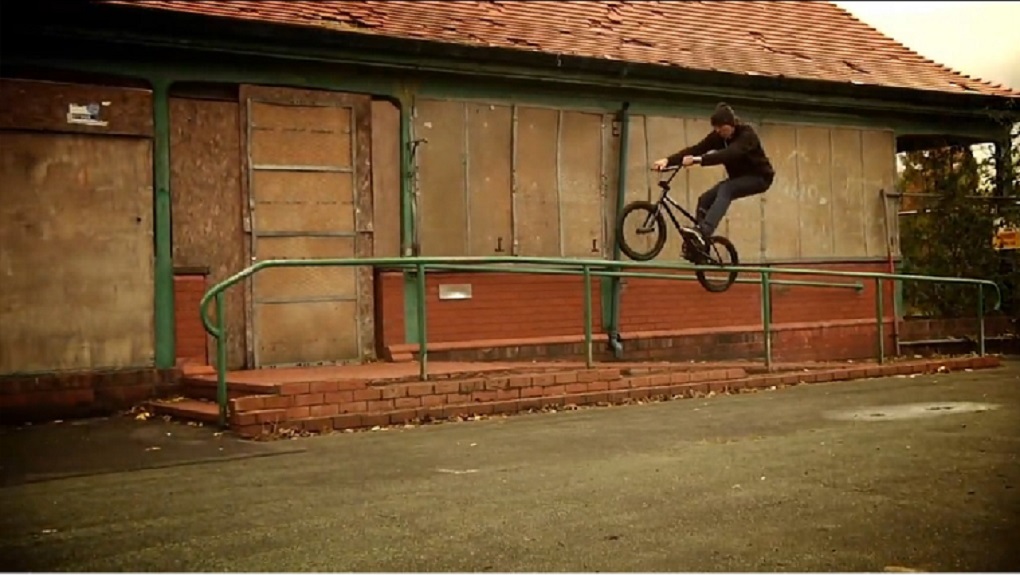 Dan Boulton ist ins United World Team aufgenommen worden und hat trotz Regen an nur einem Wochenende einen richtig guten Welcome-Edit aufgenommen.