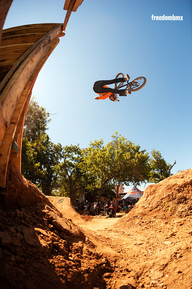 Chris Doyle gönnt sich eine Lookdown-Röstung unter der Sonne von Texas. Nächstes Jahr sind wir wieder dabei!