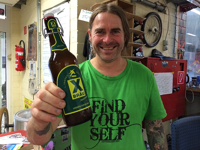 X-Bräu, das Eigengebräu des Zuppermarkets, ist verdammt lecker!