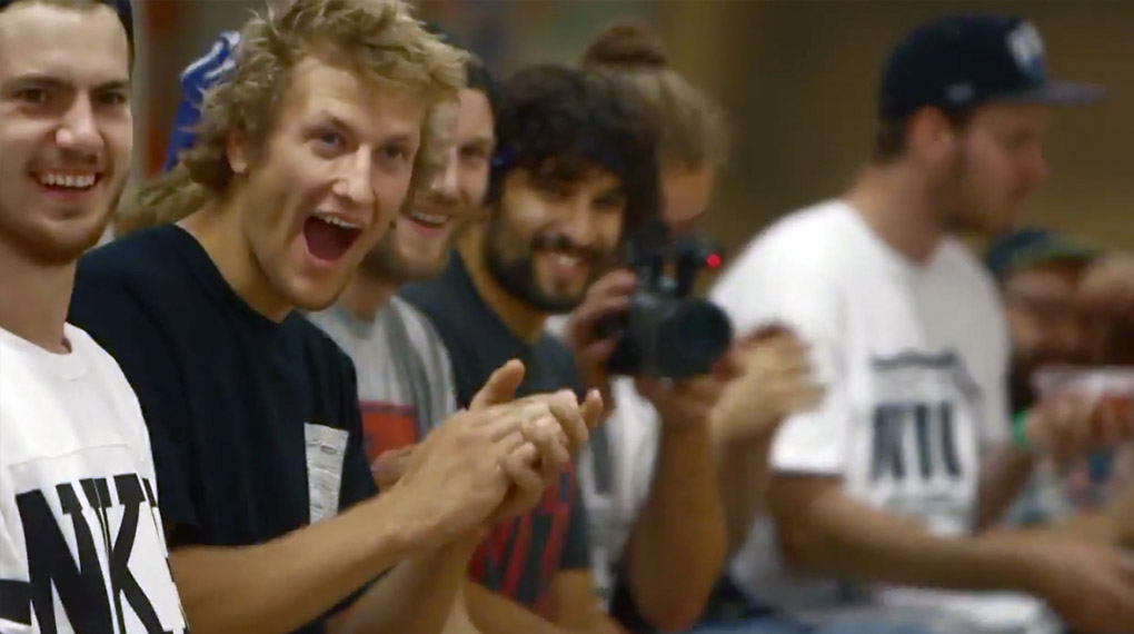 Als Ergänzung zu unserem höchst explosiven Edit aus der Projekt X Skatehalle gibt es hier das offizielle Video von der wethepeople Autumn Session in Trier.