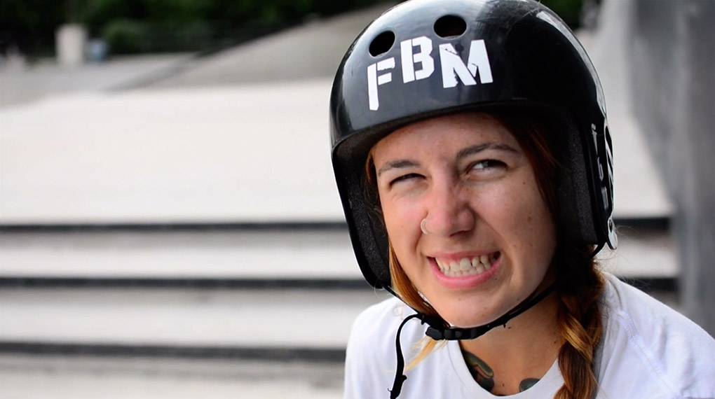 Dani Lightningbolt hat für FBM ihren ersten Edit gefilmt und dabei Parks und Trails in Texas unsicher und ihrem Namen alle Ehre gemacht. Check das Video.