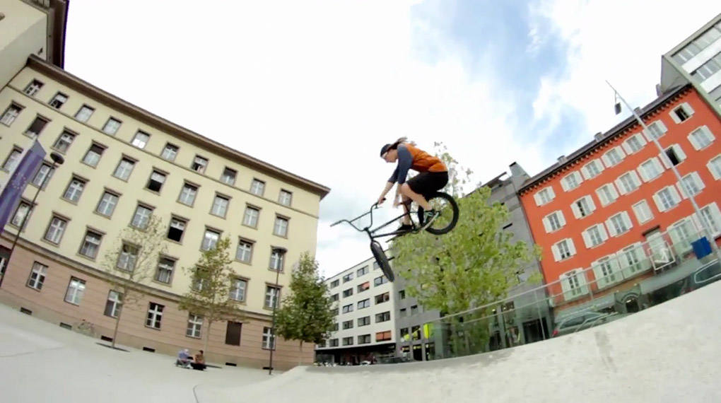 In Österreich muss es ein schöner Sommer gewesen sein, denn die Anzahl der kurzen Hosen ist im Mixtape von RIPBMXIBK ziemlich hoch. Street aus Innsbruck.