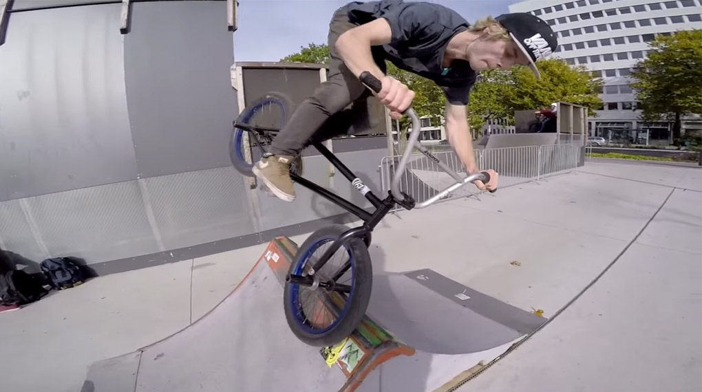 Max Bergmann hat mal wieder was ganz Feines zusammengebraten. Hier ist sein 2014er Edit für Bikers Base, randvoll mit Technikschweinereien.