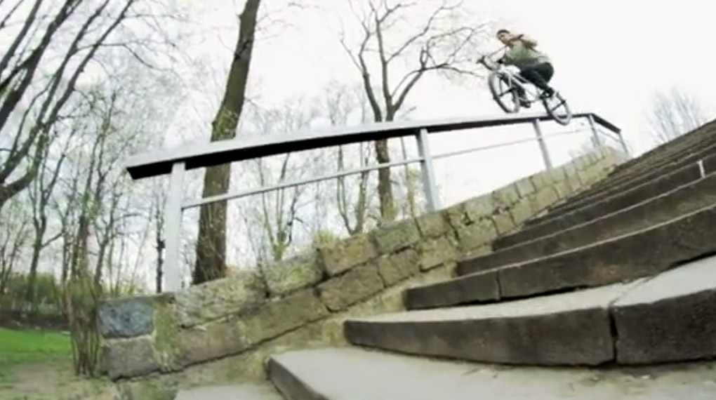 Ed Zunda, Janis Cunculis und der Rest der ParBMX-Crew machen in diesem Mixtapevideo für den lettischen Shop ein paar Spots in ihrer Heimat rund.