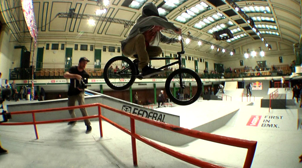 Bruno Hoffmann und Garrett Reynolds fahren beim Trainings in die Polepositions: Wir haben die Highlights vom Training auf dem VANS rebeljam 2014 für euch.