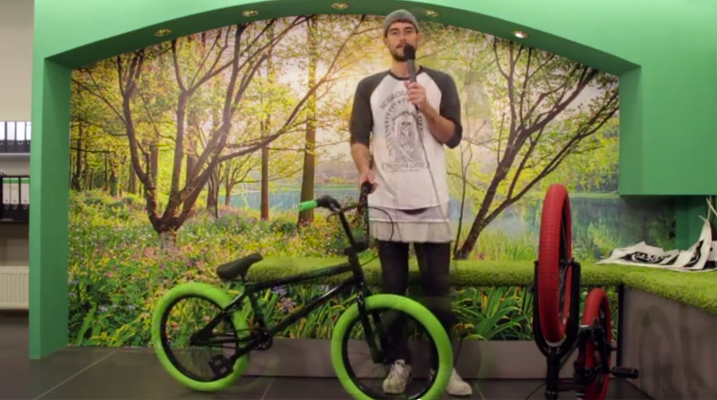 Flo Sailer vom kunstform?! BMX Shop und Mailorder aus Stuttgart stellt in diesem Video ausführlich die Kids- und Einsteigerräder von Subrosa vor.