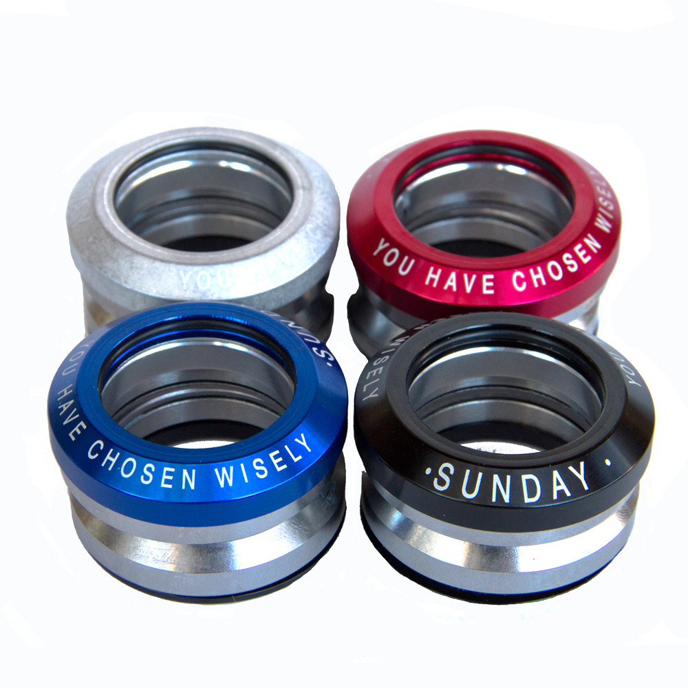 Produkt des Tages: Das Sunday Integrated Headset ist superslicht, dafür hochfunktional, denn nichts ist ärgerlicher, als Kleinteile am Rad, die kaputt sind.