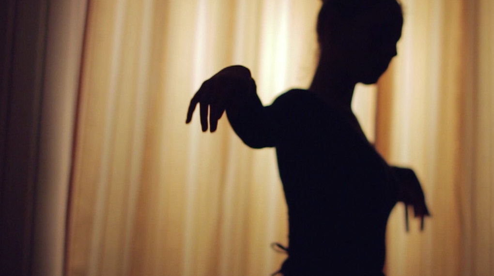 Flatland trifft auf Tanz – oder umgekehrt? Mehr dazu in Lennart Wittstocks Beitrag zum Bangers – Freestyle Film Festival 2014.